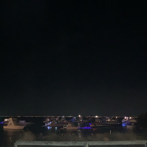 Meet your Posher, Emilee - Picture 1 of 1